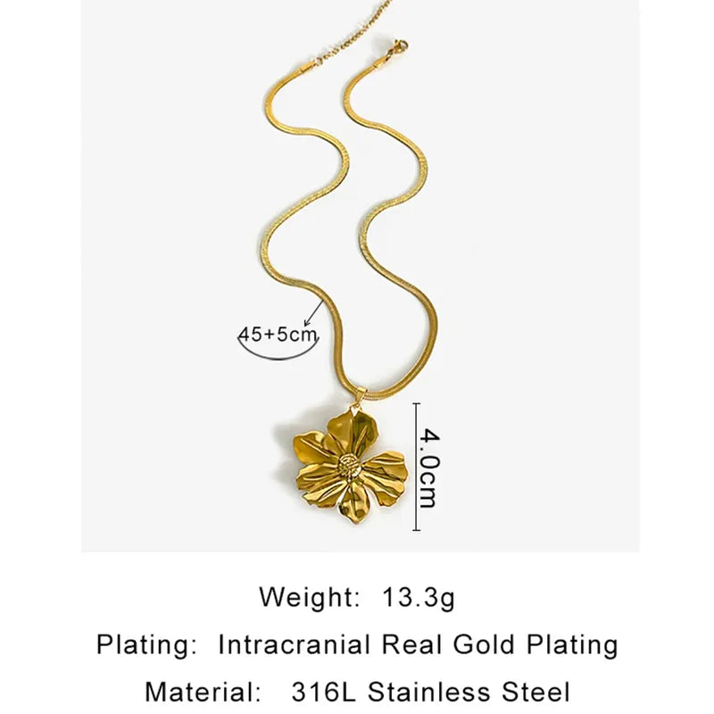 Gold-Plated Flower Exaggerated Snake Chain Pendant Necklace