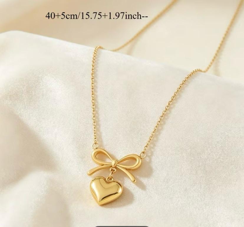 Amour Bow Heart Necklace – 18K Gold Plated