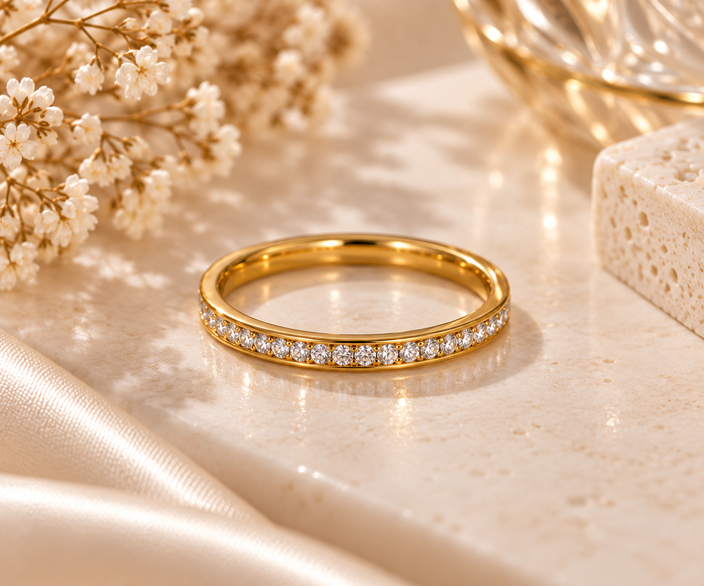 Aurelia Élan Pavé Gold Ring