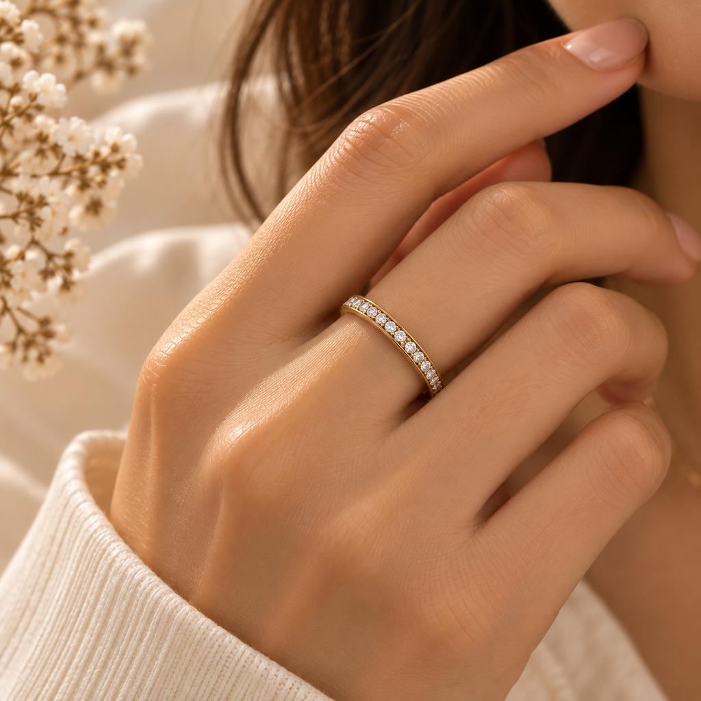 Aurelia Élan Pavé Gold Ring