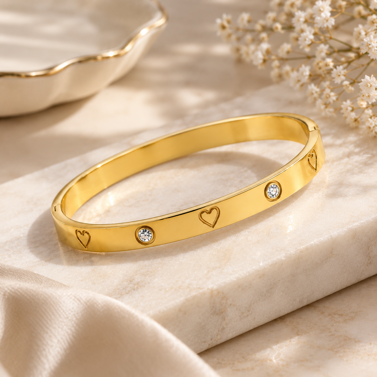 Aurelia Heart & Crystal Gold Bracelet