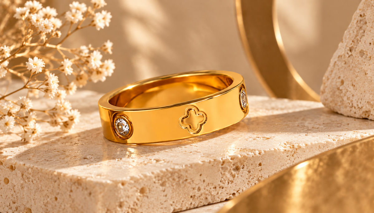 Aurelia Waterproof Clover Crystal Gold Ring