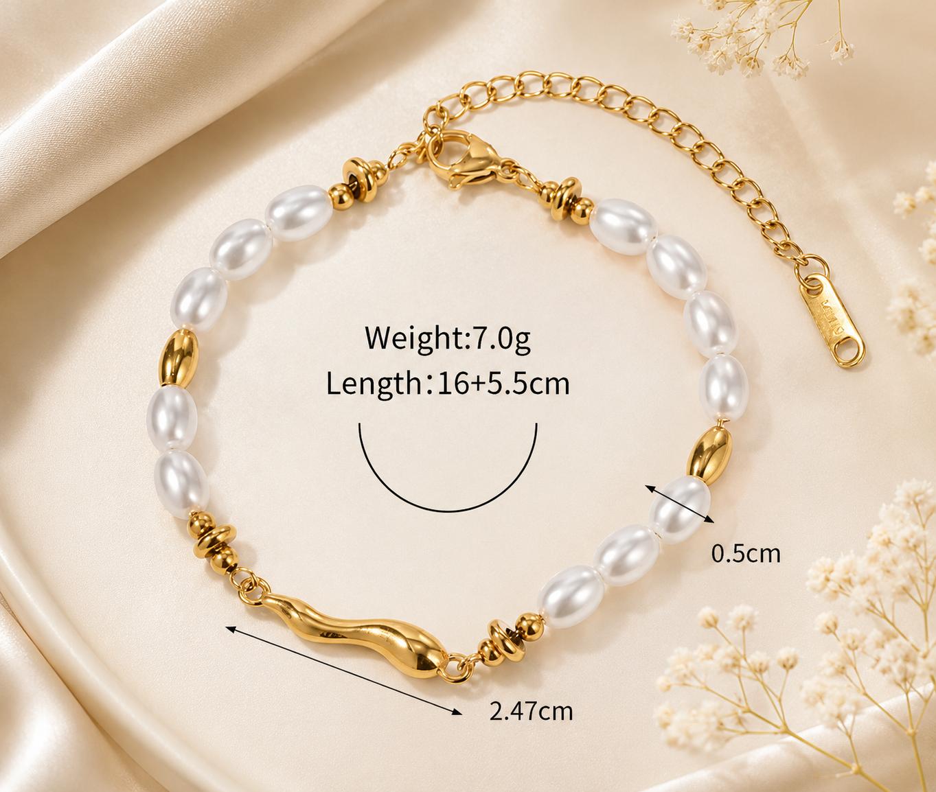 Elara Pearl Bracelet | Waterproof 18K Gold Plated Pearl Bracelet | Aurelia Co.