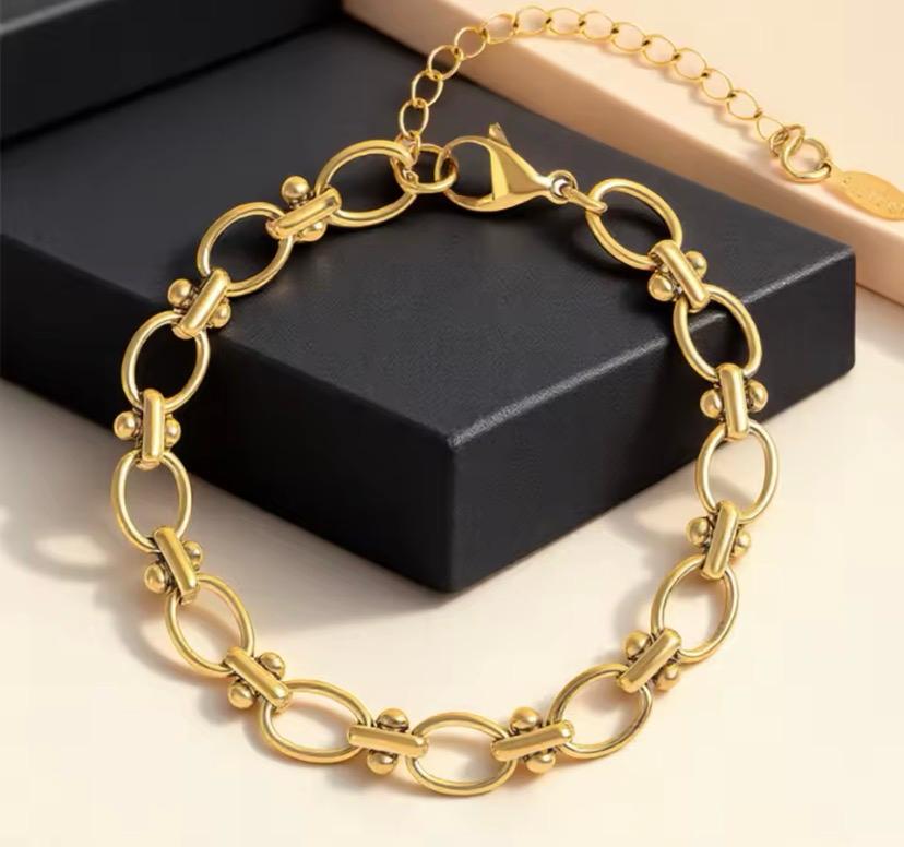 Aurelia Elara Gold Link Bracelet