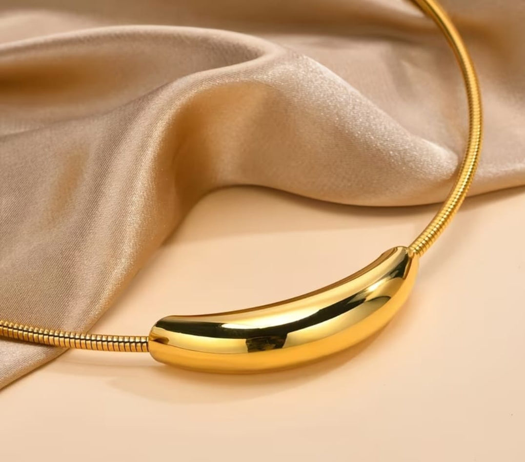Gold Cable Arc Necklace