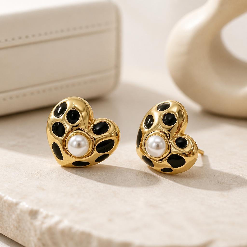 Aurelia Co. Noir Pearl Heart Stud Earrings – 18K Gold Plated