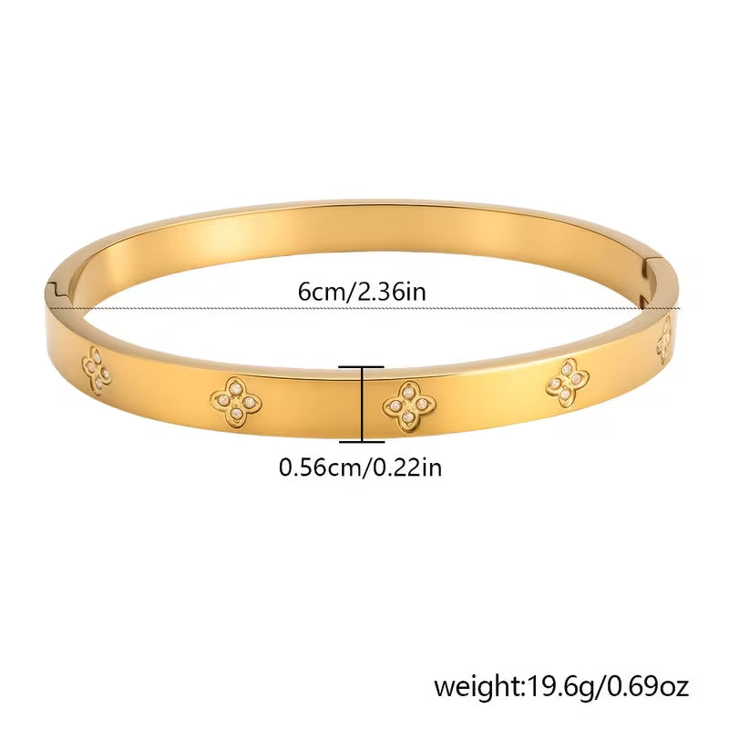 Luna Clover Gold Bracelet | Waterproof Jewellery Australia | Aurelia Co
