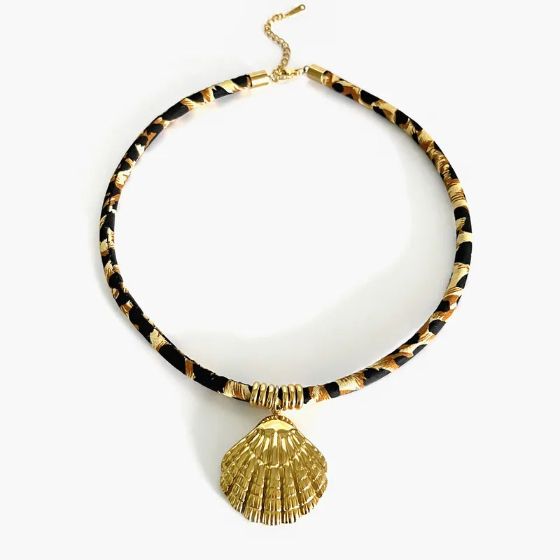 Vintage Style Classic Nylon Pendant Necklace