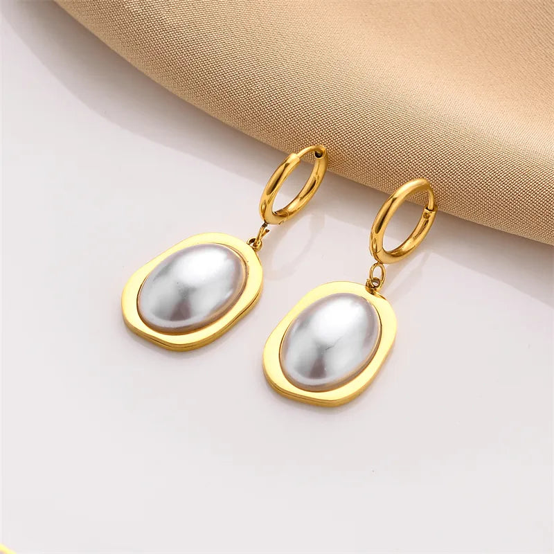 Pearlé Luxe Drop Earrings