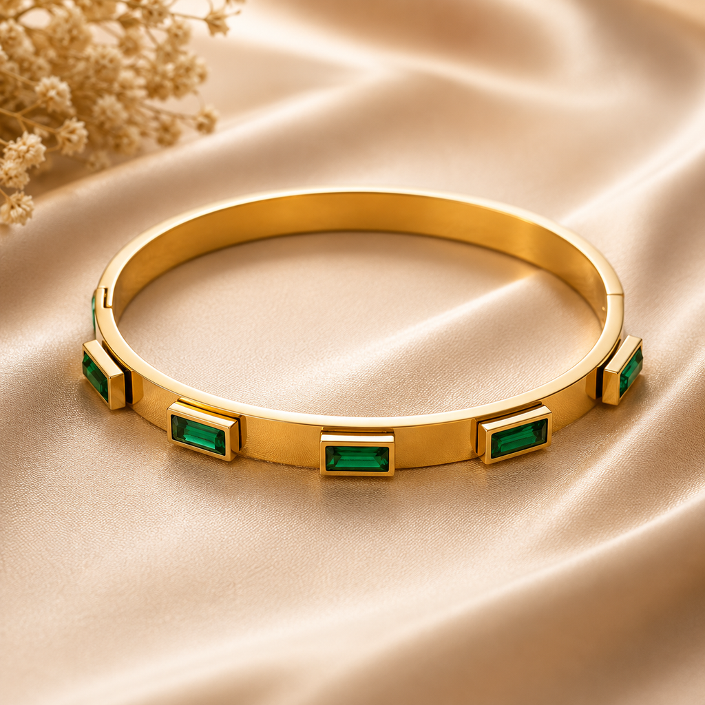 Emerald Luxe Gold Bracelet | Waterproof | Aurelia Co.