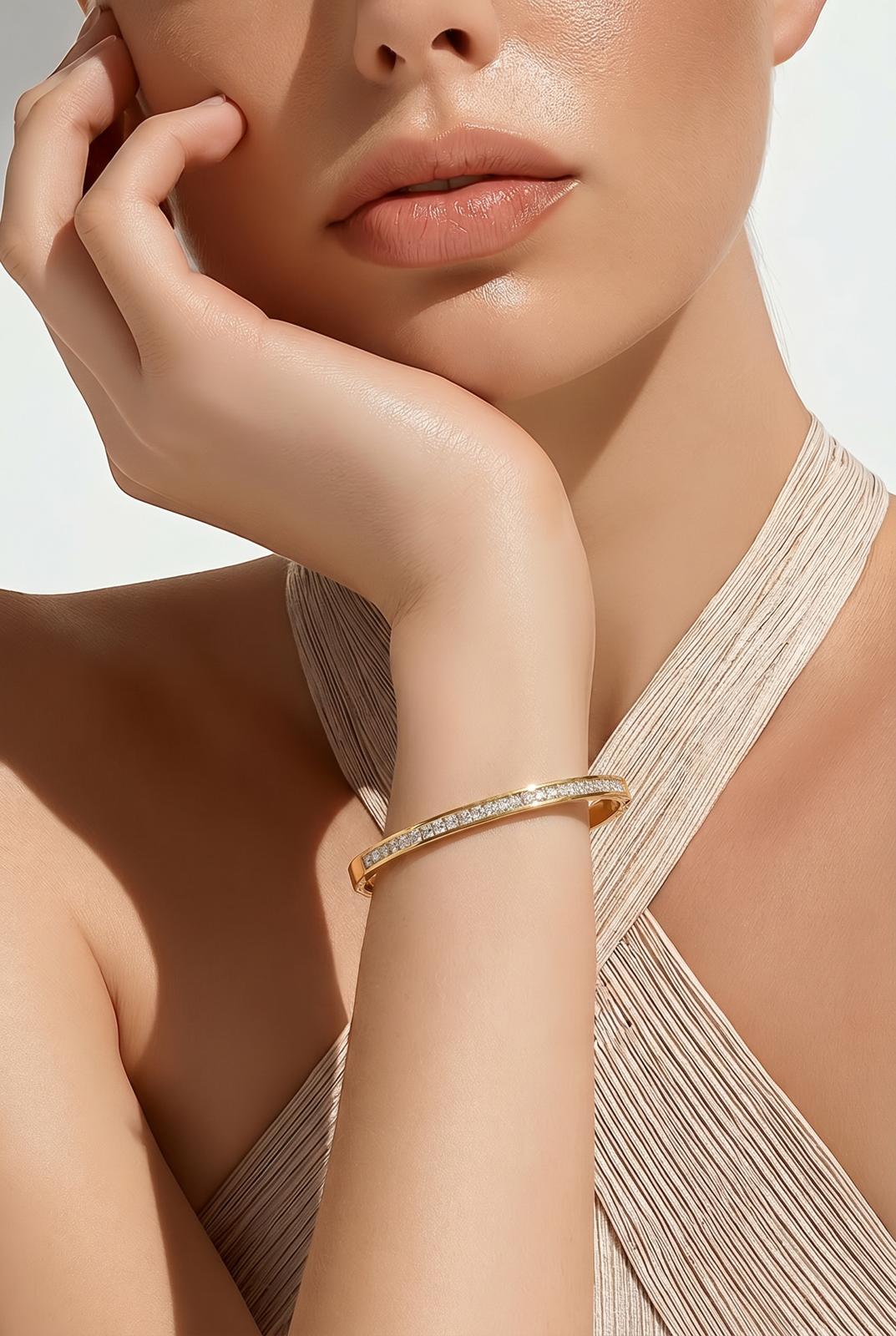 Aurora Crystal Gold Bracelet – Waterproof & Tarnish Resistant Bracelet